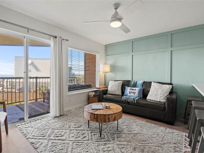 9520 Seawall Blvd APT 315 Galveston, TX 77554