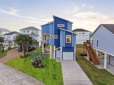 4118 Defender Ln Galveston, TX 77554