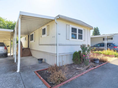 412 Teakwood Dr Grants Pass, OR 97526