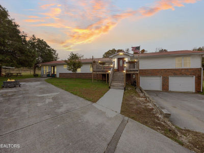 288 Forks Grove Rd La Follette, TN 37766