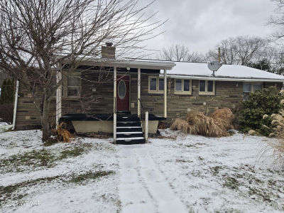 182 Baer St Jersey Shore, PA 17740