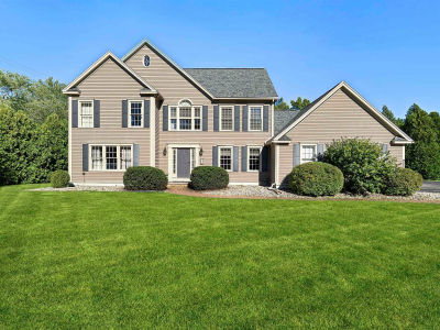 3 Playhouse Cir Hampton, NH 03842