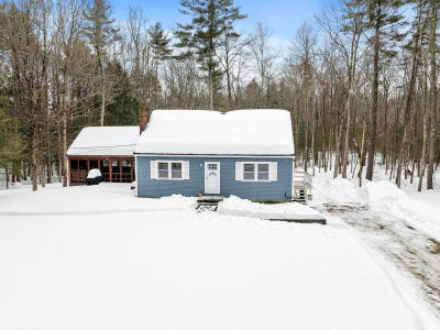 16 Dogtown Rd Exeter, NH 03833