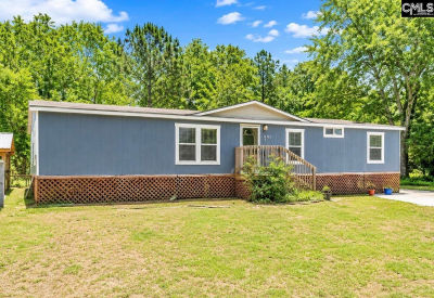 187 Ellexlee Rd Santee, SC 29142