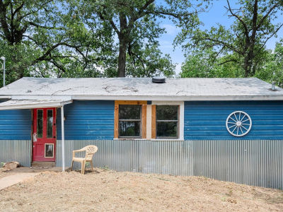 208 Waikiki Trl Kemp, TX 75143