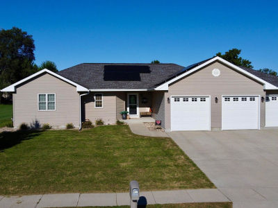 306 Briarwood Bnd Jefferson, IA 50129