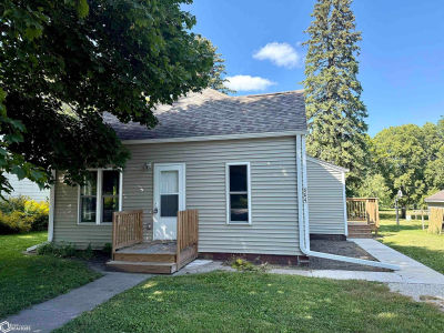 604 Sand St Churdan, IA 50050