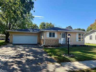 405 Rushview Dr Jefferson, IA 50129