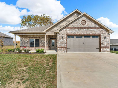 3048 W Glacier Dr Monrovia, IN 46157