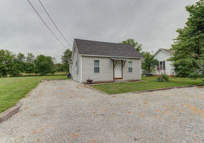 219 S Missouri St Atwood, IL 61913