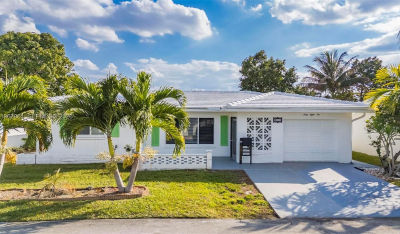 6810 NW 74th Pl Tamarac, FL 33321