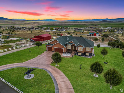 2521 W Ridgeline Rd Stockton, UT 84071