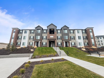 762 N Lang Ct UNIT 202 Saratoga Springs, UT 84045