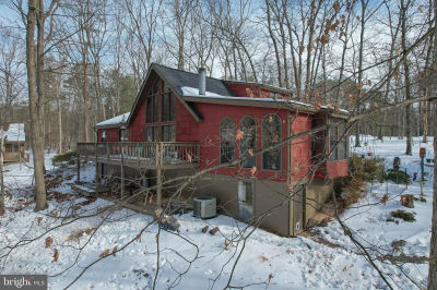 734 Walden Rd Hedgesville, WV 25427