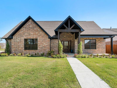 8301 McLaren Dr Fort Smith, AR 72916