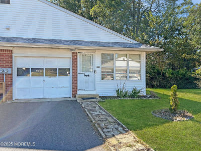 228B Columbine Ave Manchester Township, NJ 08759