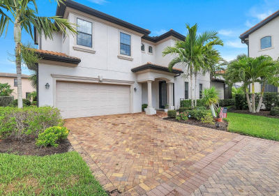 1141 Antaras Ct N #25 Naples, FL 34113