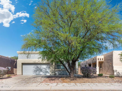 2221 N Avenida Tabica Green Valley, AZ 85614