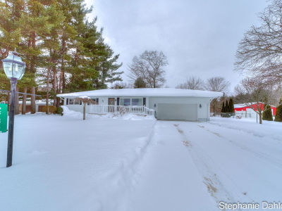 2745 Middle Lake Rd Twin Lake, MI 49457