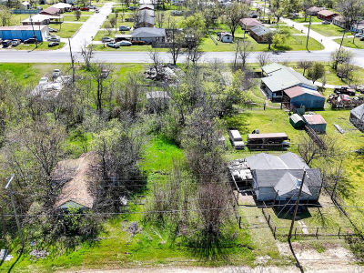 315 W Fannin St Mexia, TX 76667