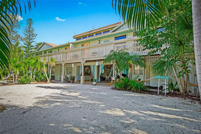 6905 Point Of Rocks Rd Sarasota, FL 34242