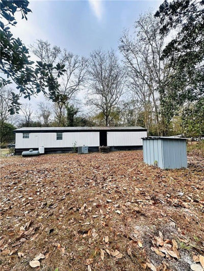 76 Armadillo Run Hortense, GA 31543