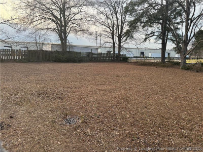 35 State St Lumberton, NC 28358