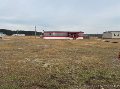 6717 E Raynham Rd Fairmont, NC 28340