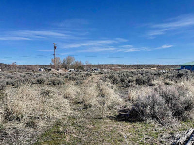 742-135 Cowboy Joe Rd Doyle, CA 96109