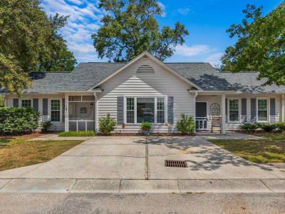 17 Racquet Club Dr Pawleys Island, SC 29585