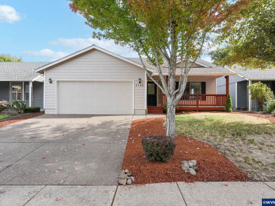 1748 Salmon River St NW Salem, OR 97304