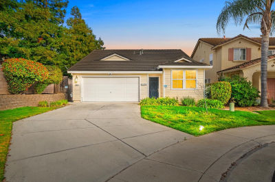 10071 Tuzza Ct Elk Grove, CA 95757