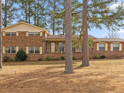 2104 Crown Court Ln Chattanooga, TN 37421