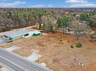 368 N Jebavy Dr Ludington, MI 49431