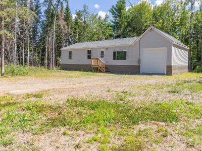 51 Fothingill Rd Greenbush, ME 04418