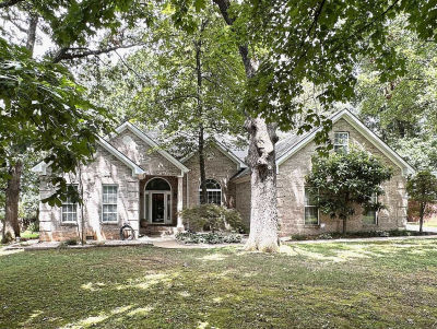 3378 Red Oak Ct Bowling Green, KY 42104