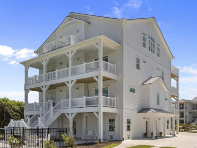145 Oceanview Ln North Topsail Beach, NC 28460