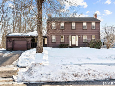 19 Copper Dr Enfield, CT 06082