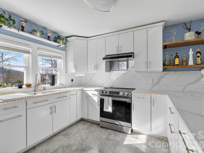 105 Countryside Dr SW Lenoir, NC 28645