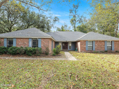 157 Greenfield Dr Carencro, LA 70520
