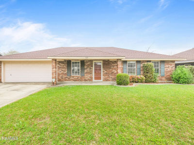 109 Saint Nicholas Dr Lafayette, LA 70506