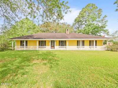 9034 Glenwood Blvd Abbeville, LA 70510