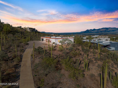 5100 W Via Mallorca Tucson, AZ 85745