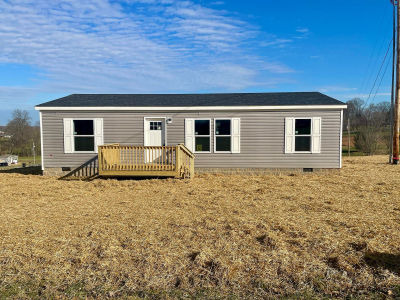 453 Greenleaf Dr Campbellsville, KY 42718