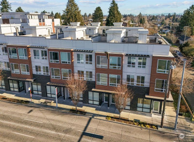 7500 15th Ave NW UNIT E Seattle, WA 98117