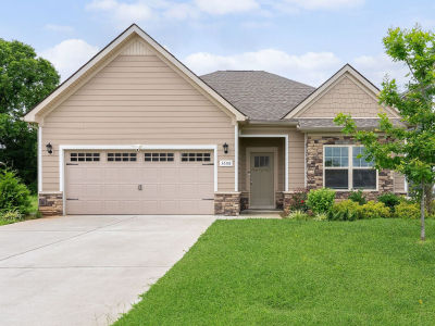 3608 Stormy Ln Rockvale, TN 37153