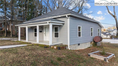 311 E Lebanon St Mount Airy, NC 27030