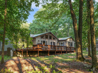 1471 E Alpine Dr Terra Alta, WV 26764