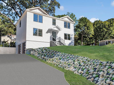 96 Herod Point Rd Wading River, NY 11792