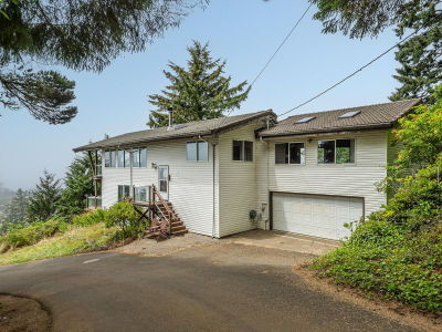 340 NE Vista Terrace Ave Depoe Bay, OR 97341